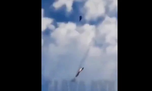 Ukraine friert Su-35s zu russischen Eindringlingen: Total destruction (Video)