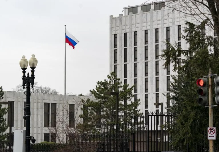 U.S. Avengers Dismiss 2 dell'ambasciata russa a Washington