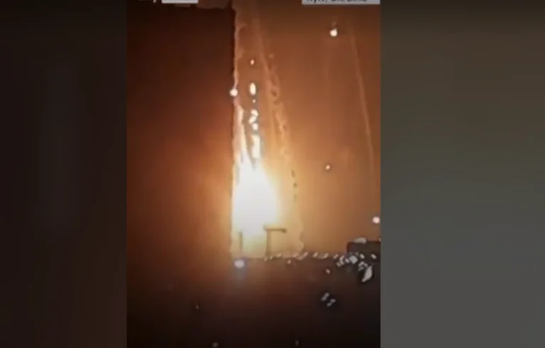 PAZ de la enorme explosión en Kiev