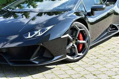 Selbst Lamborghini ist nicht perfekt, zieht 5.000 Autos vom Markt.