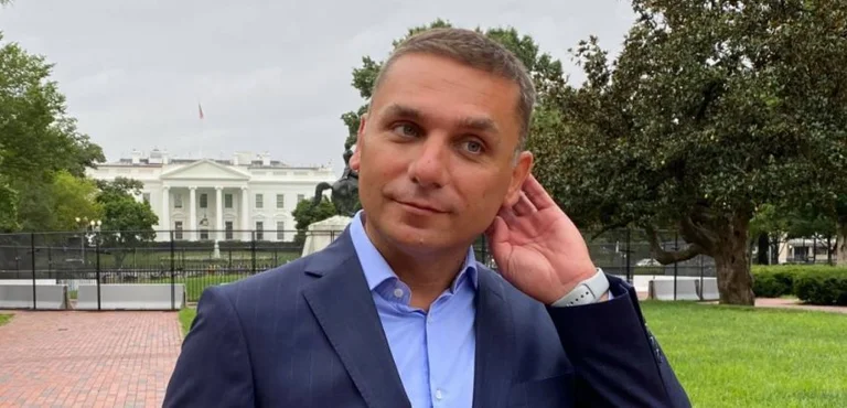 Ukraine slams VV's Manjuka mit Adria Kelmendi