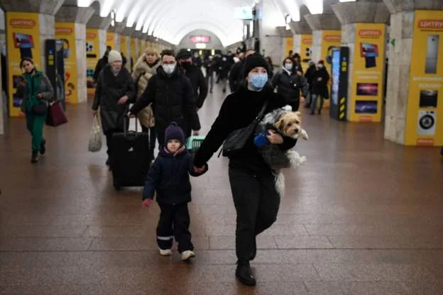 Krieg in der Ukraine: Flucht durch Fotos