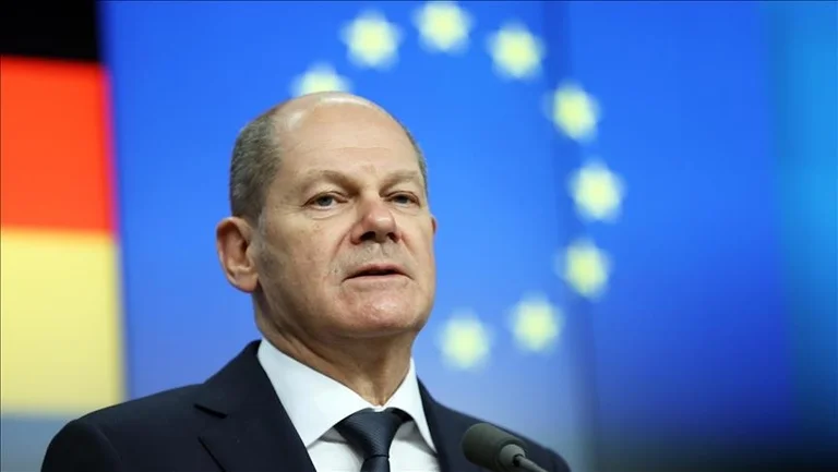 El aterrorizado Canciller alemán: Día Negro para Europa
