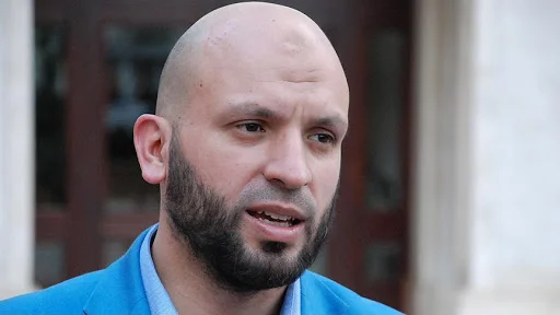 Gezim Kelmendi reagiert auf gleichgeschlechtliche Ehe: Albin Kurti tötet Albaner durch dieses Gesetz