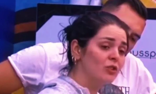 Fifi describe cómo escribió a su tío.