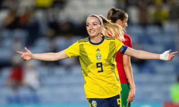Kosovar Aslan marca la profunda victoria de Suecia sobre Portugal