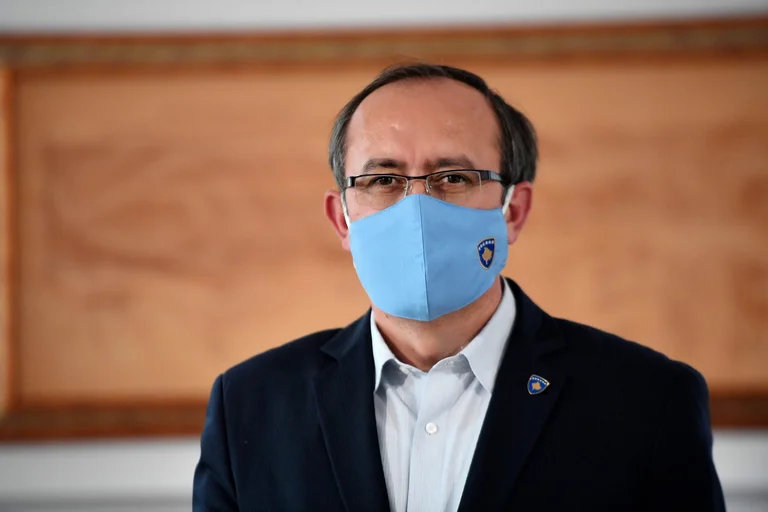 Hoti del në kryeministri: Po ndihem si çdo ditë tjetër