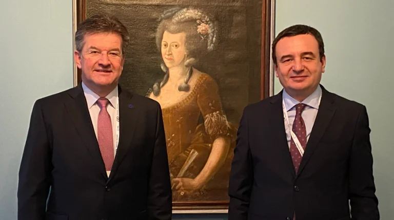 Lajcak: Discutimos en detalle con Kurt para el diálogo el martes reunión bilateral