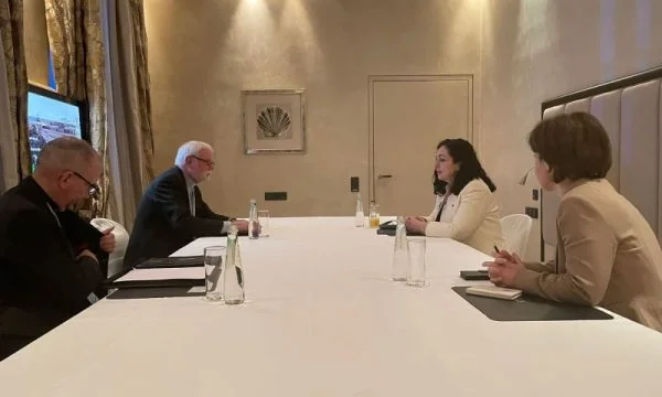 Grovall Osman se reúne con altos funcionarios vaticanos, quiere reportar por adelantado
