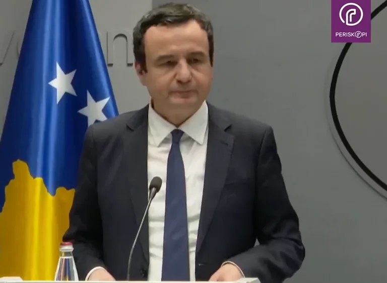 Skandali i deputetëve të VV’së me karburantin, Kurti del dhe i fajëson kuvendet e kaluara