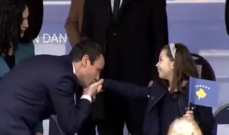 Ku ishte familja e Kurtit sot?