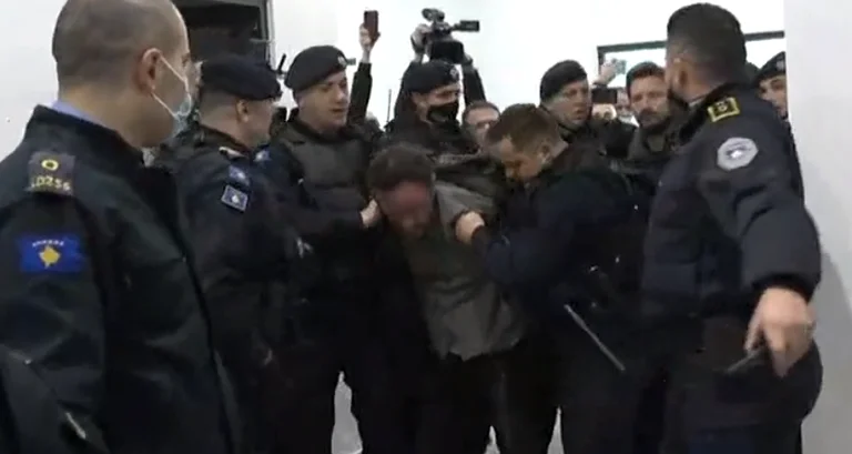Lirohen Dardan Molliqaj dhe tre aktivistë të PSD-së