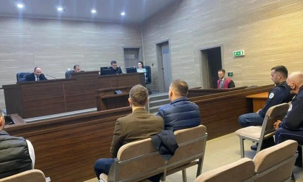 Pranon fajësinë i akuzuari për pjesëmarrje në ISIS