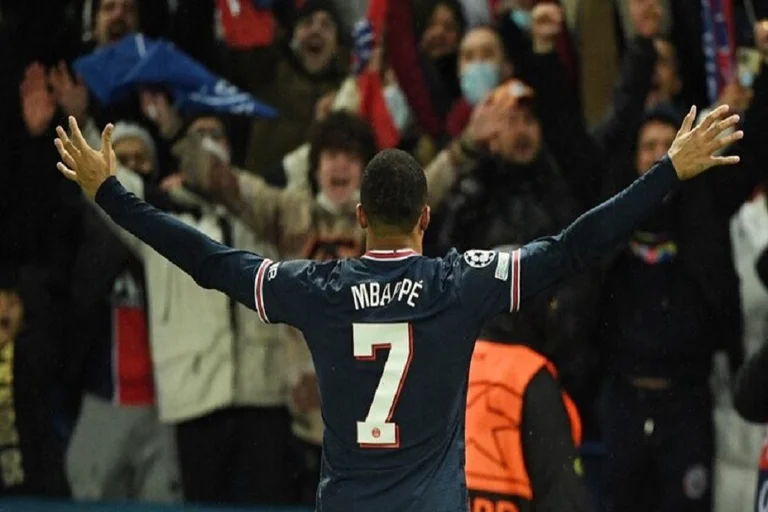 Mbappe është heroi i PSG, shënon në minutat shtesë kundër Realit