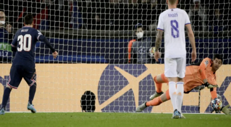Courtois heroi i Realit, pret penalltinë e Messit