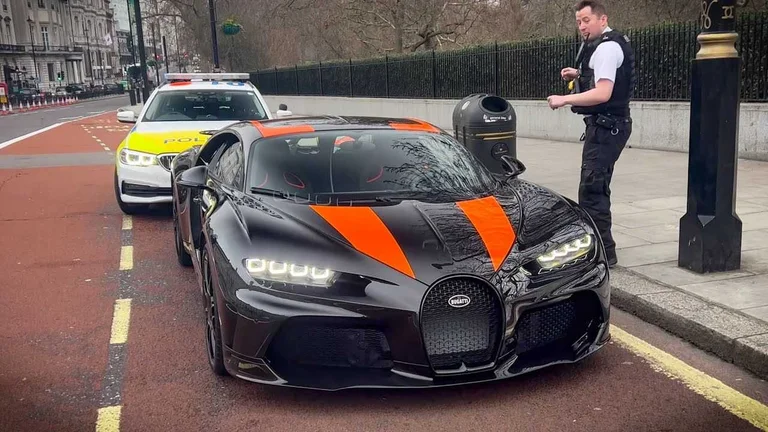 Policia britanike dënon për tabelë vozitësin e Bugattit 3.5 milionësh