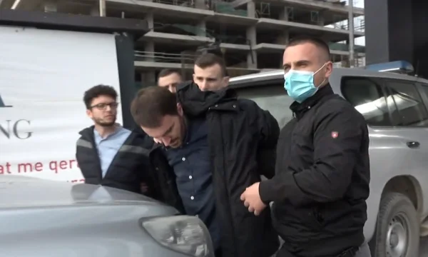Policia jep detaje për arrestimin e Dardan Molliqajt dhe 12 zyrtarëve tjerë të PSD-së