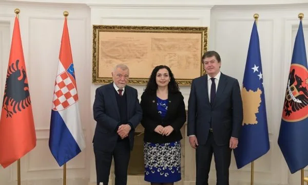 Raportet Kosovë-Shqipëri-Kroaci, Osmani takon Mesiq dhe Topin