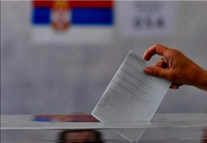 Shtohen kërkesat ndaj Kosovës për t’i lejuar qytetarët të votojnë në zgjedhjet në Serbi