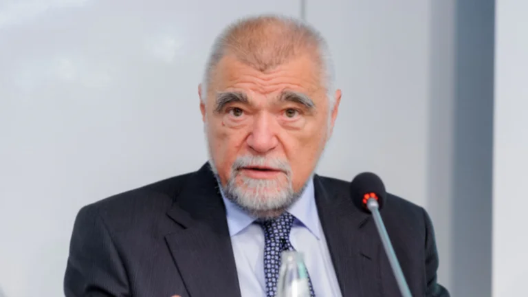 Ish presidenti kroat Stipe Mesic, nesër vjen në Prishtinë