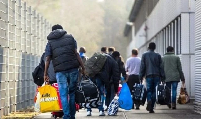 Gjermania planifikon dëbimin e emigrantëve të huaj nga shteti