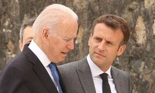Biden e Macron diskutuan mbi krizën ukrainase
