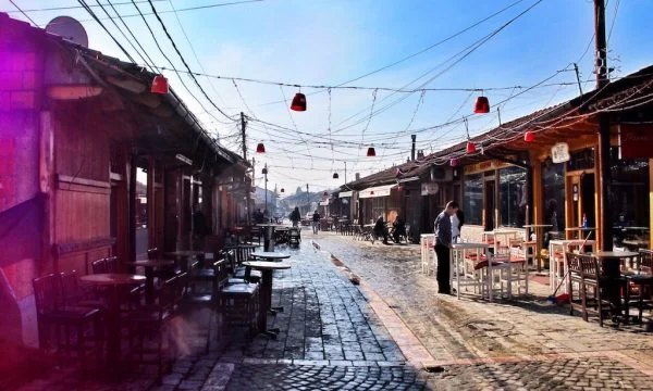 Arrestohet burri nga Gjakova që dhunoi 49-vjeçarin me të meta psikike