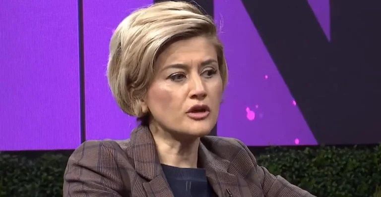 E dëgjojmë edhe këtë pasi VV’së u dolën shpenzimet skandaloze: Punëtorët e Kuvendit nga frustrimi publikuan shifrat