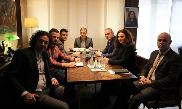 Lumezi tregon çka ka folur me bordin dhe drejtuesit e televizionit: Dosje të RTK’së në Prokurori të Shtetit?