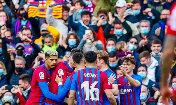 Barça del fituese nga spektakli i golave me Atletico Madridin