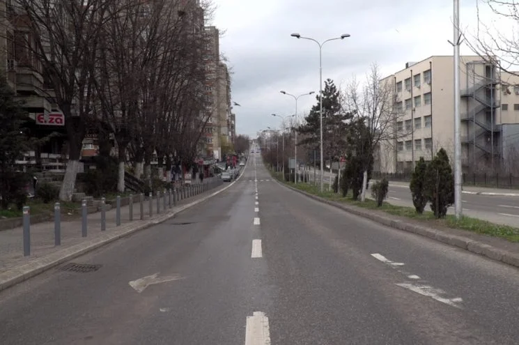 AKK kërkon heqjen e orës policore