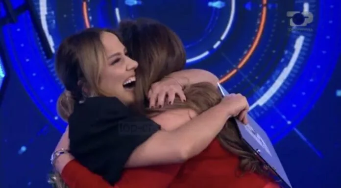 U eliminua nga shtëpia e Big Brother VIP, por bileta e kthen sërish Arjolen në shtëpi