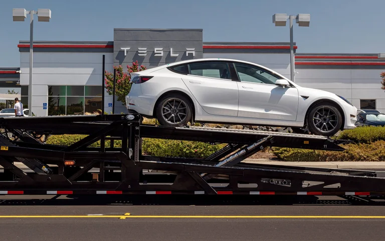 Tesla i tërheqë mbi 800,000 automjete nga tregu