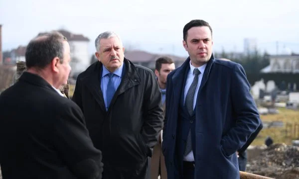Agim Veliu nuk ndalet, i shkruan një letër të gjatë Abdixhikut