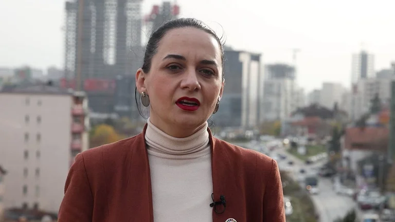 Luksi me naftën nga deputetët e VV-së, Fitore Pacolli përmend fjalën e bukur: llogaridhënie