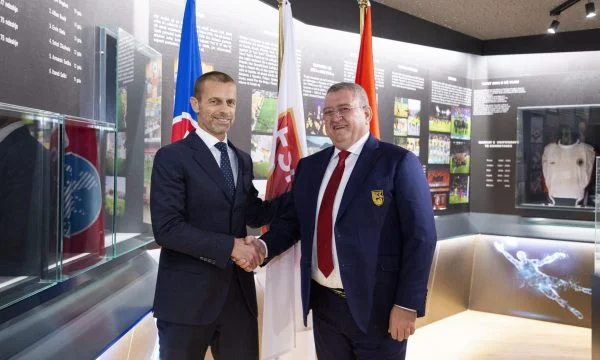 Presidenti i UEFA-s në Tiranë: Nuk do ndërhyjë politika në zgjedhje, futbolli duhet të vendosë për futbollin