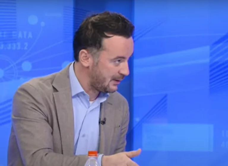 Molliqaj ftesë opozitës për tu bashkuar: Hiç mos m’u tut, sa ma shumë që i tutesh Kurtit aq më shumë të lëshohet në qafë