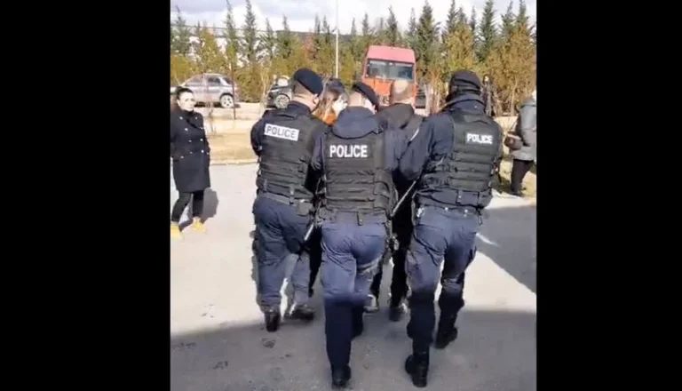 Kuch, P DS: Películas de régimen, arresto de camarógrafo más duro que el asesino de la mujer
