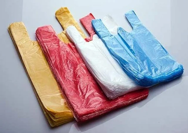 Shqipëria nga 1 qershori heq nga qarkullimi qeset plastike