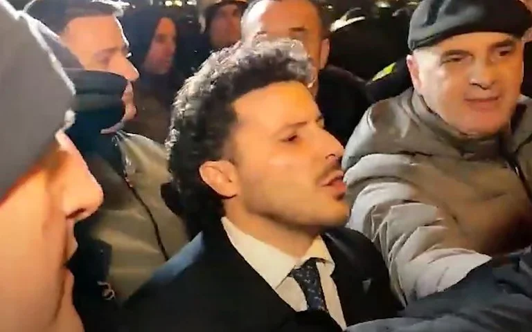 Zdravko Krivokapiç kërkon rrëzimin e Abazoviçit: A do t’i mbijetojë Dritani sot shkarkimit nga Parlamenti