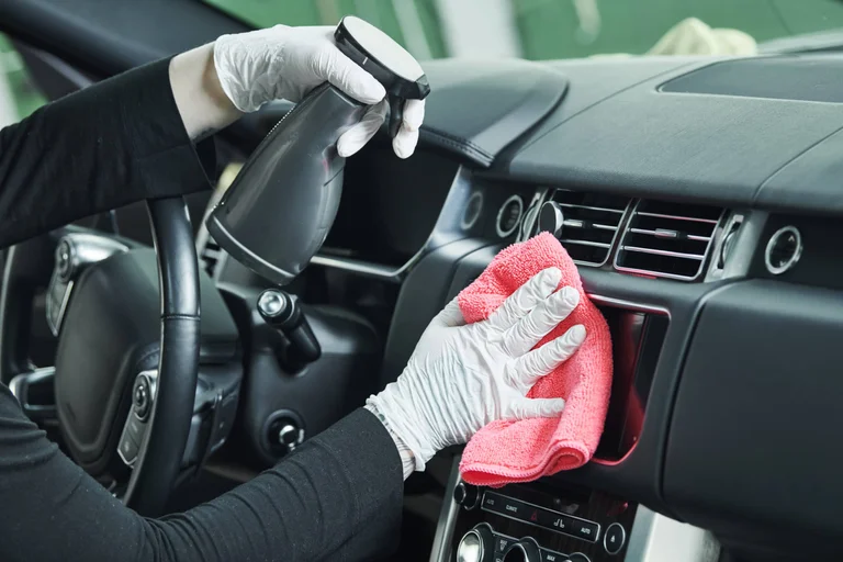 Stoßdämpfer: Autos sind schmutziger als Toiletten?