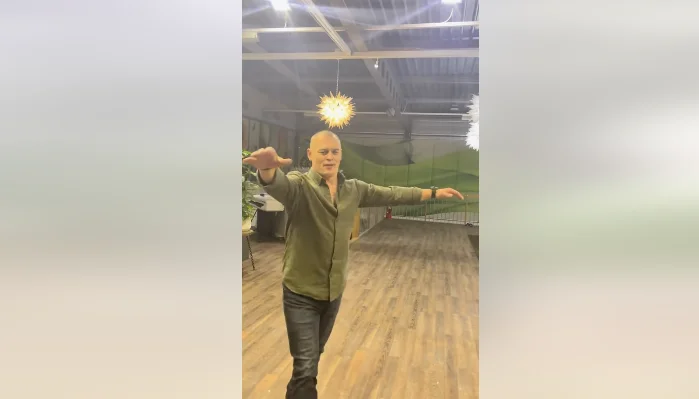 Ex soldato di KLA a favore del crimine che è stato linciato: Dancing Not a Crime
