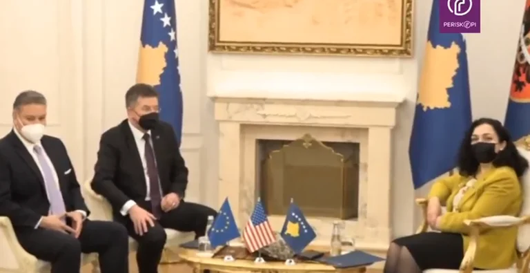 Lajcak et Escobar arrivent aux présidences, rencontrent Vjosa Osman