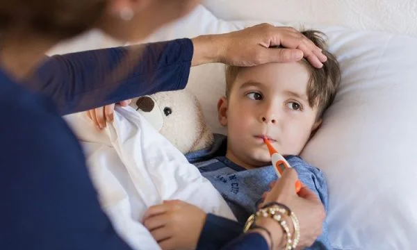 Dies sind die Symptome für Kinder, die mit Omitron-Variante infiziert sind
