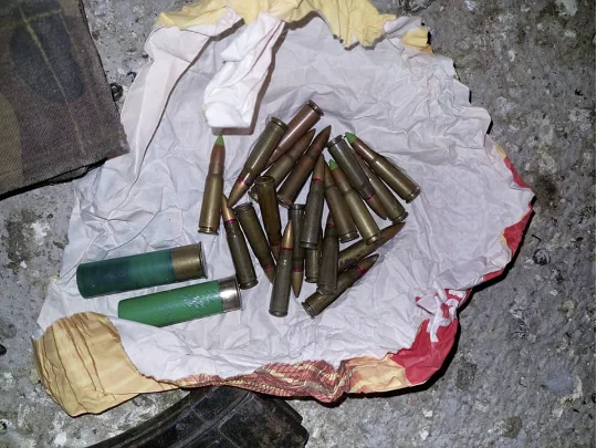 Waffen und Munition beschlagnahmt in einem Haus in Mitrovica