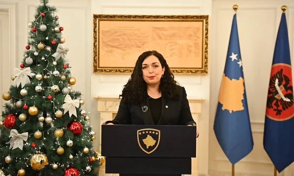“Presidenca blen 950 Euro bredh”, reagon zyra e Vjosa Osmanit: U blejtën disa bredha dhe gjëra dekoruese