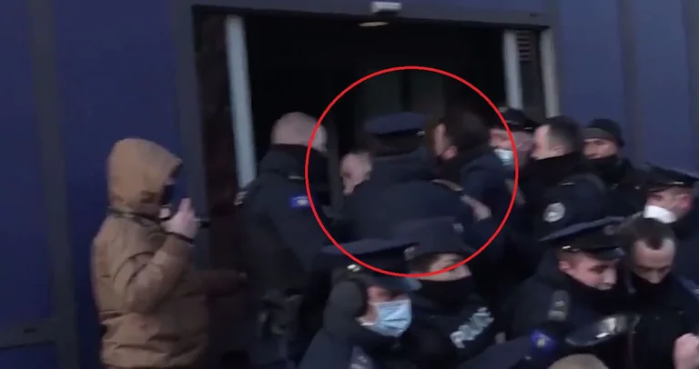 Polizei finden Mollyqaj nicht in der Wohnung der Partei, noch finden sie die Parteizentrale