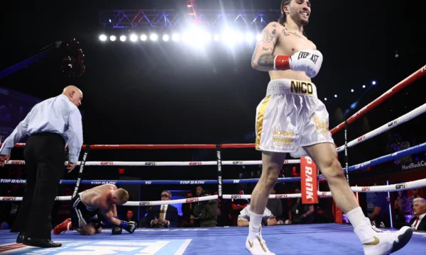 Der Enkel der Legende Muhammad Ali gewinnt mit brutalem Knockout in der zweiten Runde