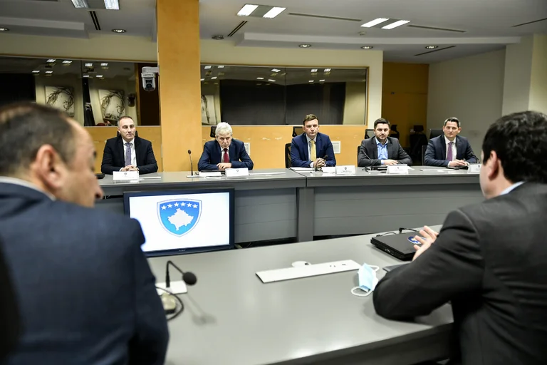 Dialogue, pandémie, etc. Kurti avec le cabinet attend Ali Ahmeti et plusieurs ministres du nord de la Macédoine