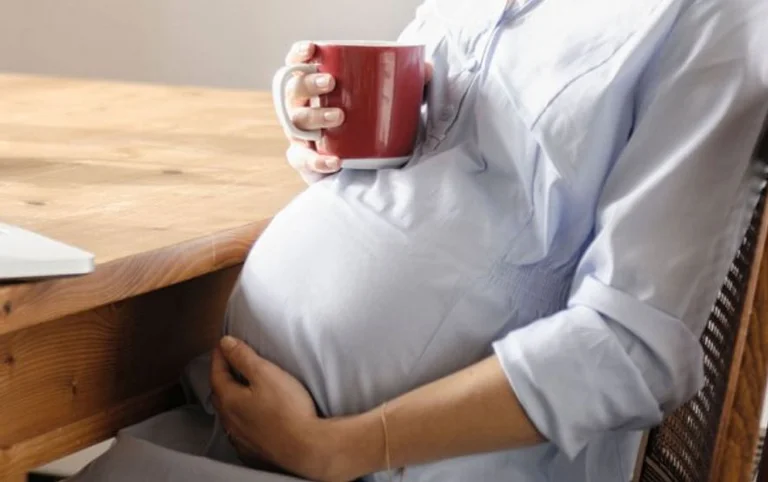 44 donne incinte coronavirus sono state trattate a KKUK entro due settimane, per lo più inesplorate